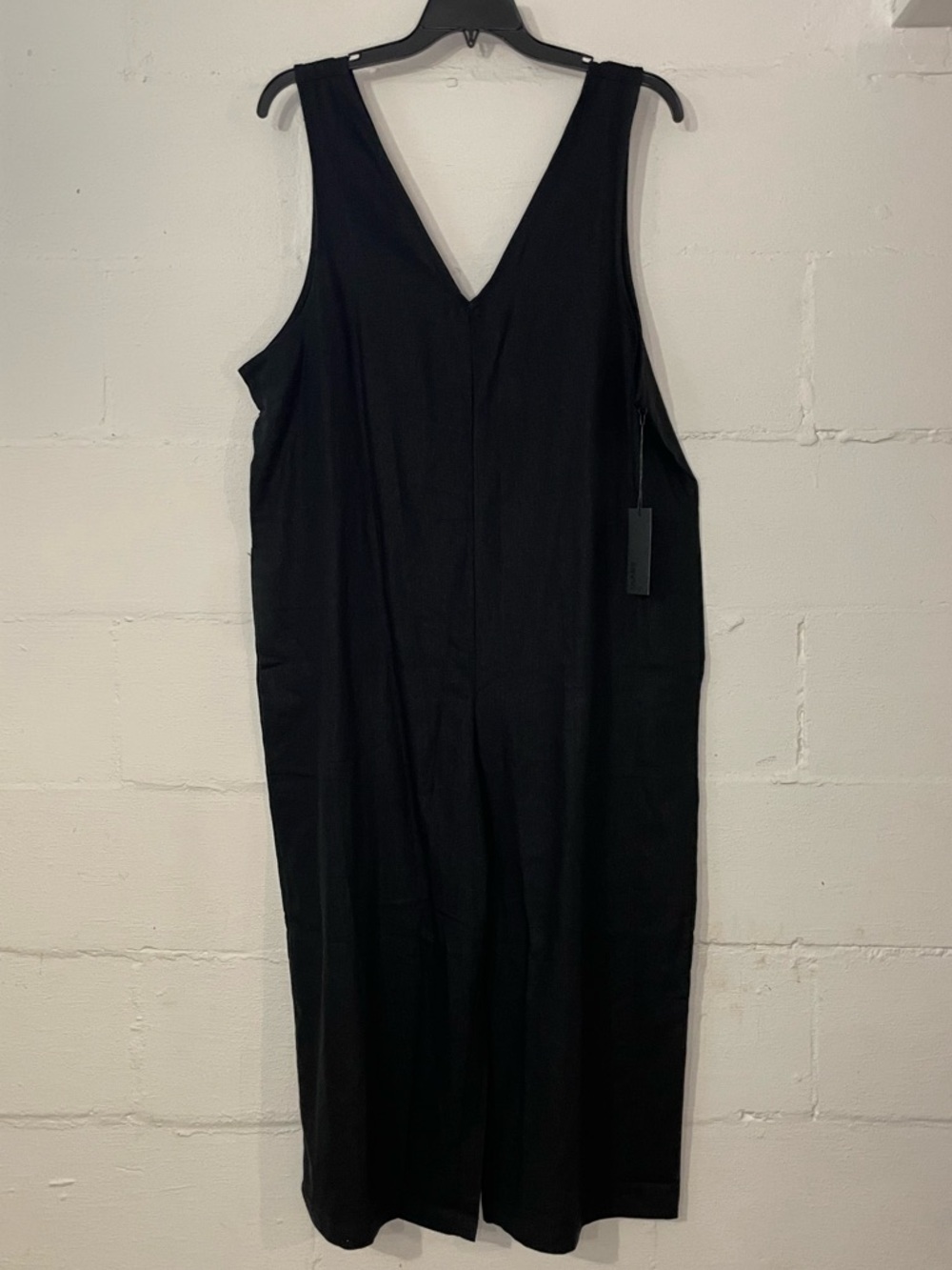 Sleeveless Black V-Neck Jumpsuit